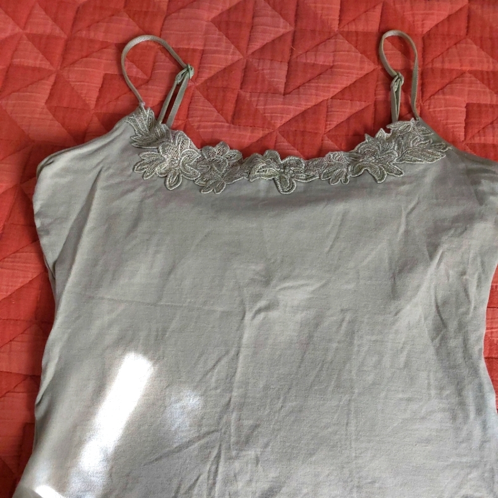 Tommy Bahama women's medium light green tank top